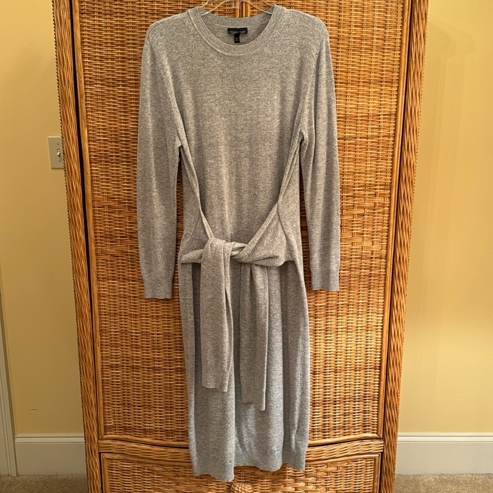 Gray TOPSHOP sweater dress with tie front. Sz 8